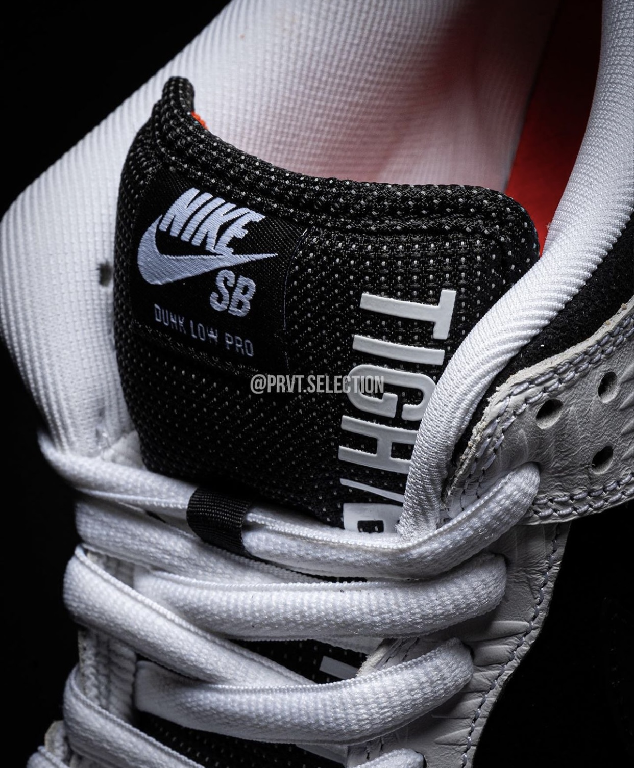 TIGHTBOOTH x Nike SB Dunk Low FD2629-100