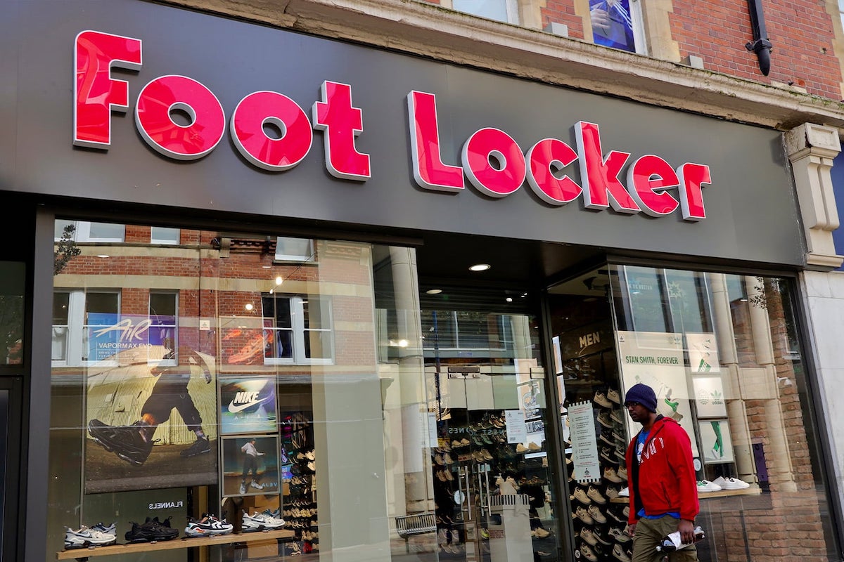 Foot Locker Q2 earnings drop below 30% after decline sales