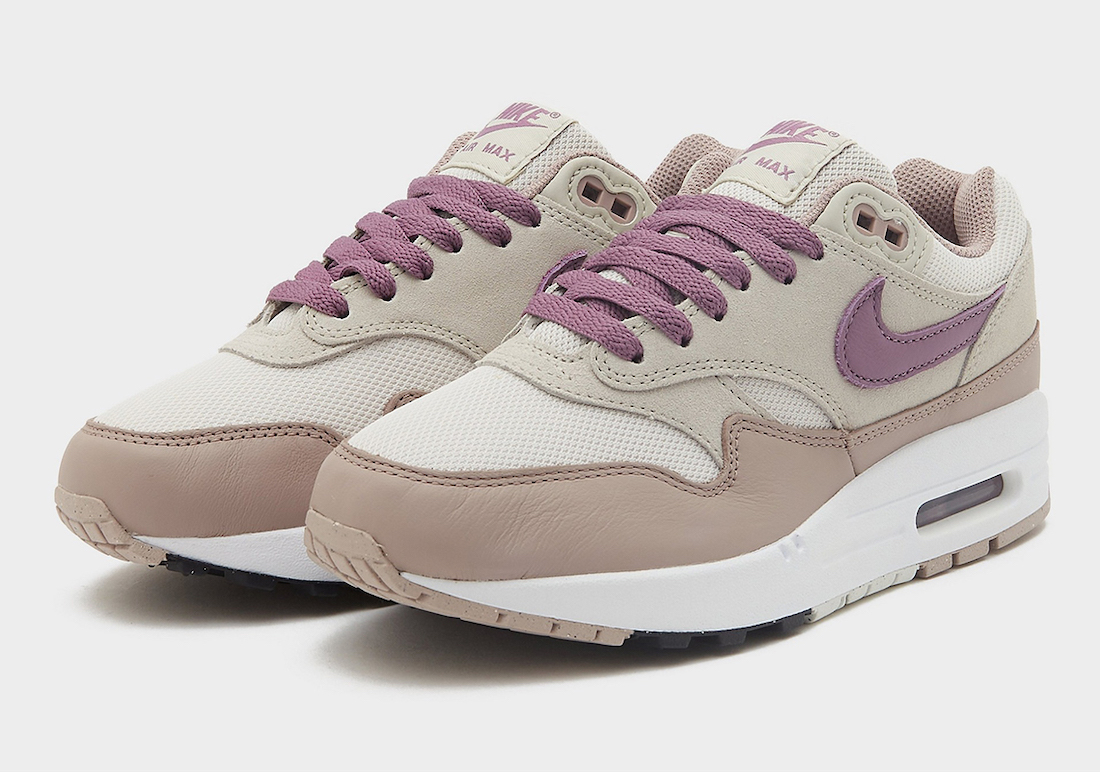 Nike Air Max 1 SC Surfaces in “Light Bone/Violet Dust”