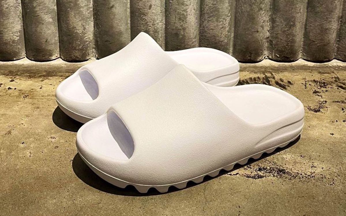 adidas Yeezy Slides Surfaces in “White Salt”
