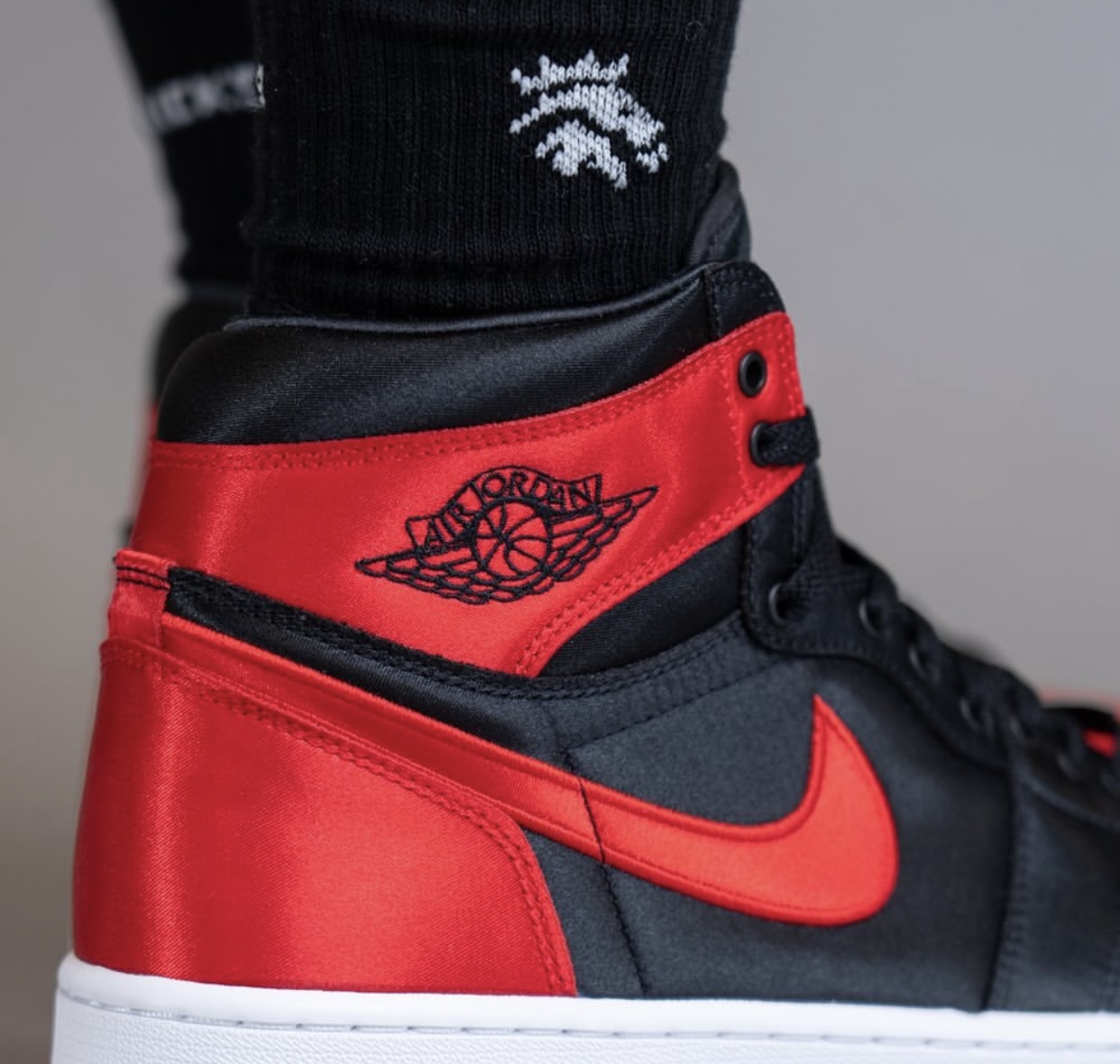 Sneaker Release : Womens Air Jordan 1 Retro High OG “Satin