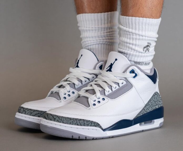 Air Jordan 3 White Midnight Navy CT8532-140