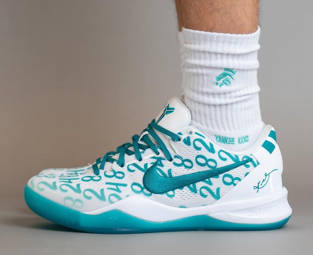 Nike Kobe 8 Protro Radiant Emerald On Feet 1