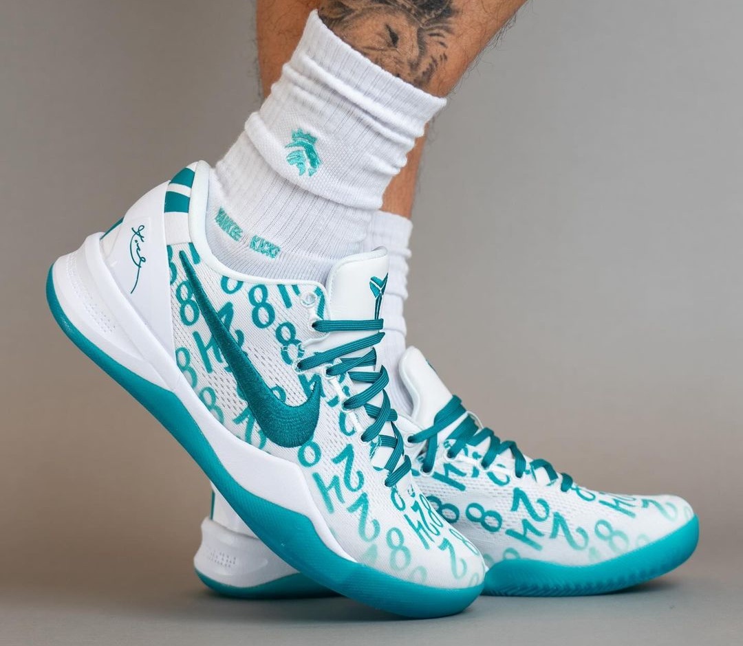Nike Kobe 8 Protro Radiant Emerald On Feet 2