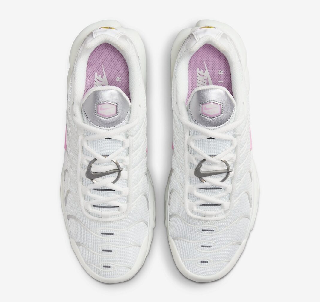 nike air max plus pink and white