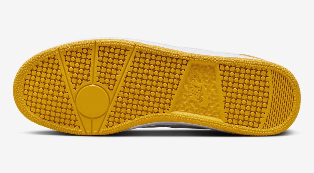 nike mercurial lemon venom