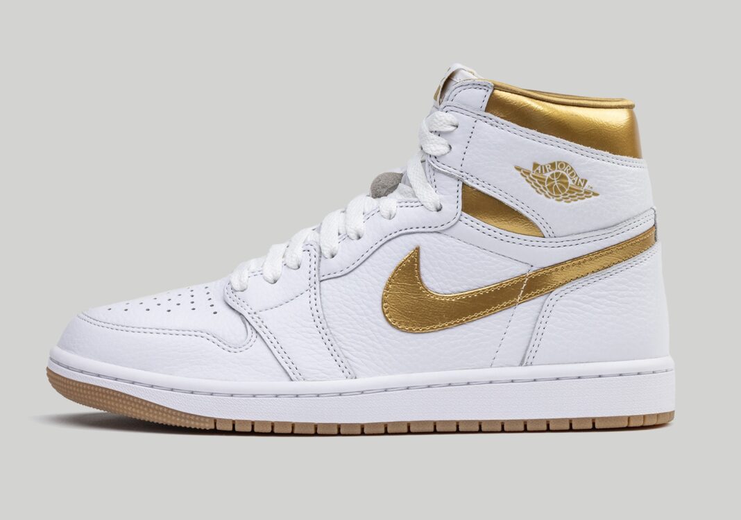 metallic gold jordan 1 outfit