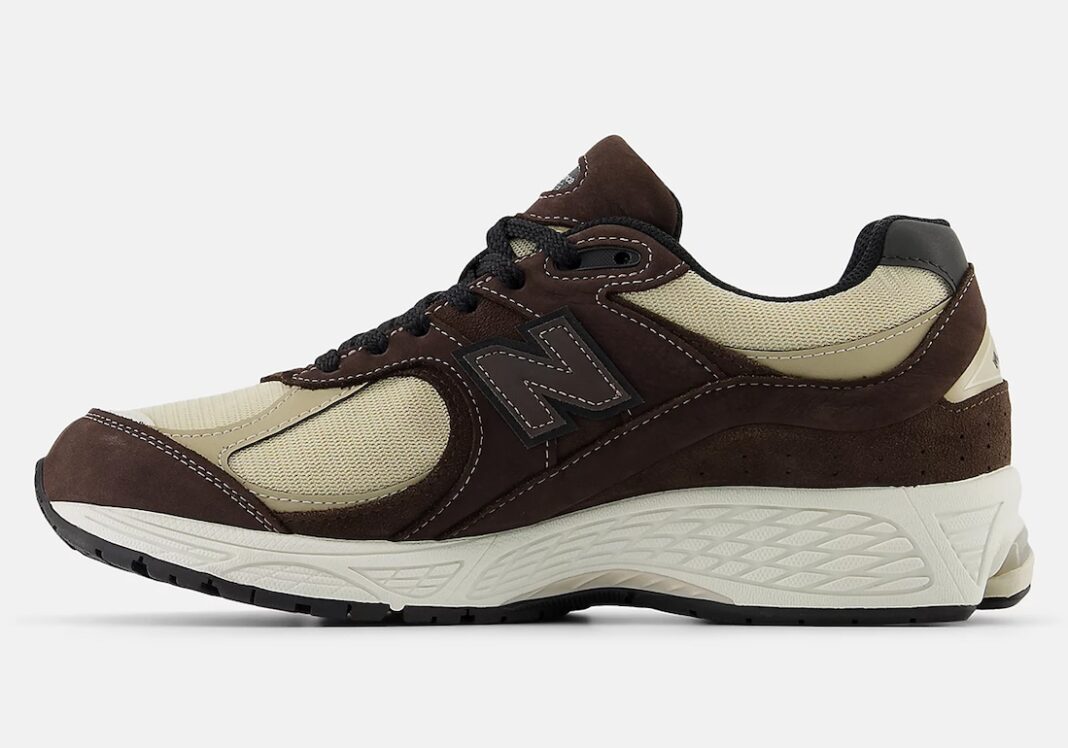 new balance 2002r black gore tex