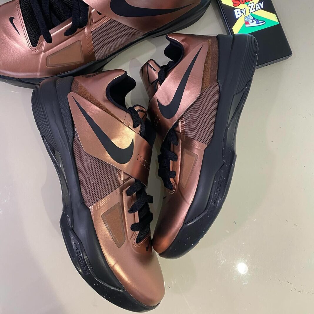 Nike KD 4 Christmas 2024 FZ5913-800