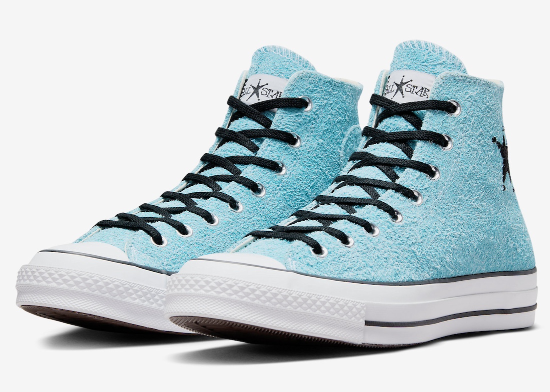 Converse and Warner Bros are concocting a spring time amazing Converse looney tunes collection