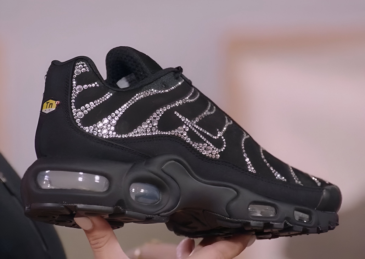 Swarovski Nike Air Max Plus Moonlight FZ4327 001 2024 1