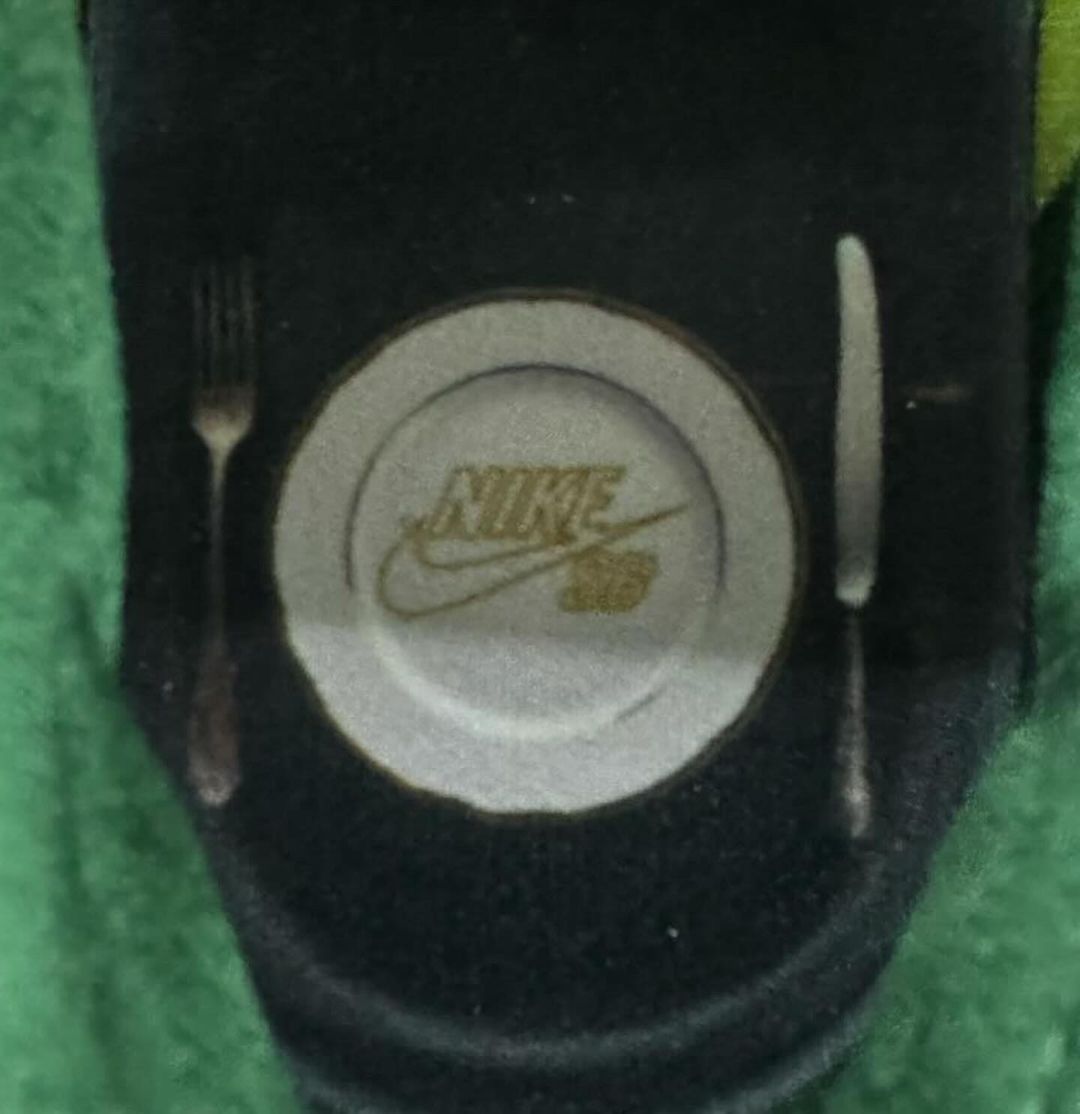 Nike SB Dunk Low Escargot FQ7585 200 4