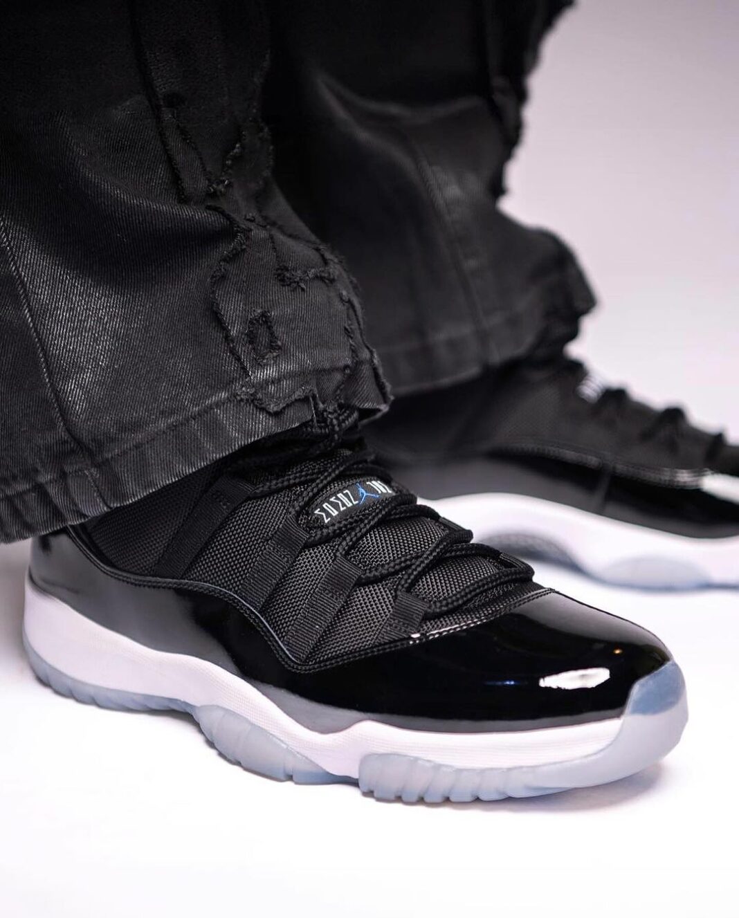 jordan 11 low space jam men