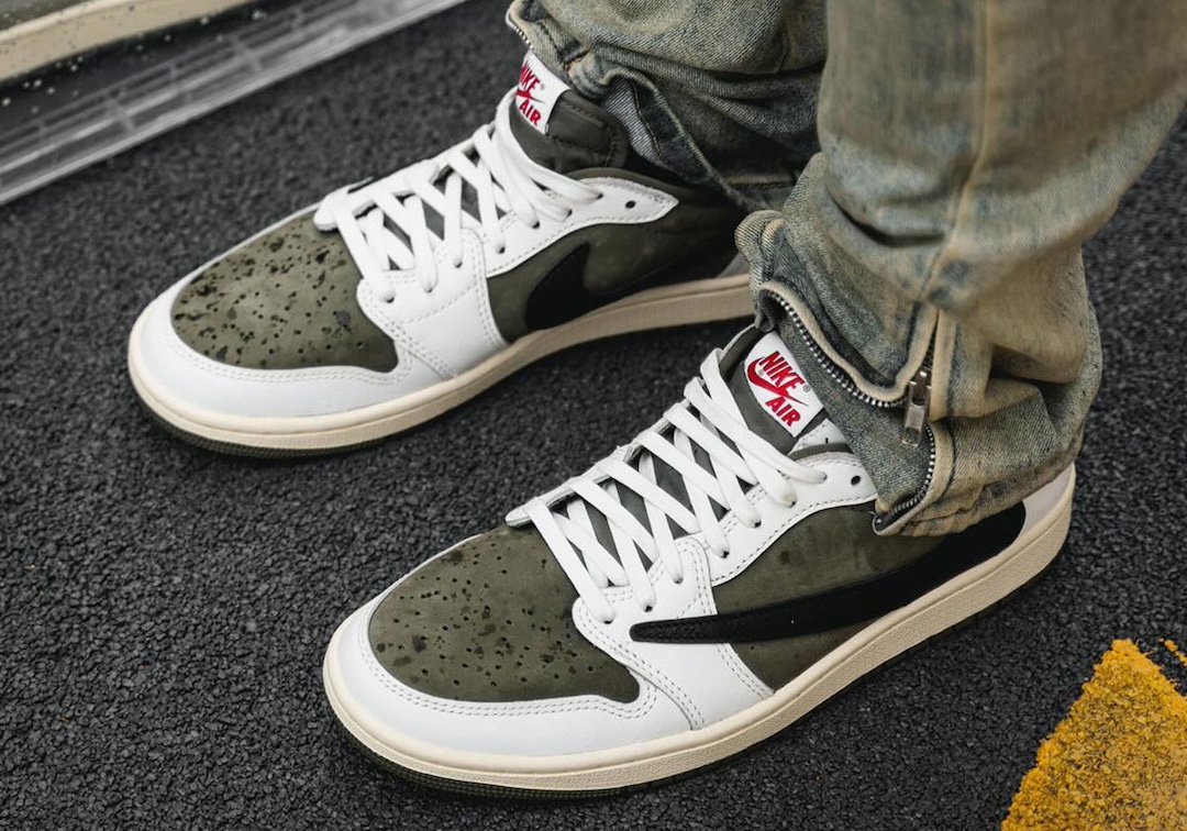 TEEN Air Jordan 1 Retro High OG BG sneakers