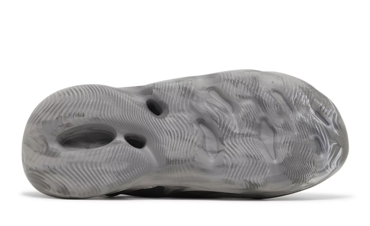 adidas Yeezy Foam Runner MX Granite IE4931