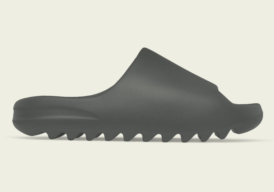 adidas Yeezy Slides Dark Onyx ID5103 2024 1068x748