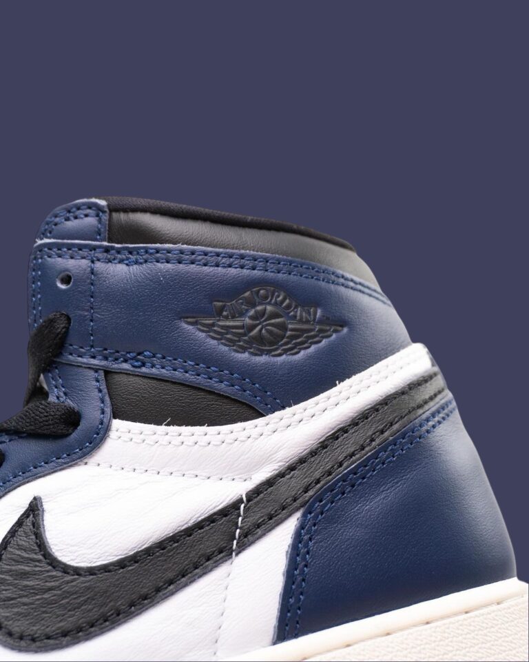 Air Jordan 1 High OG Midnight Navy DZ5485401