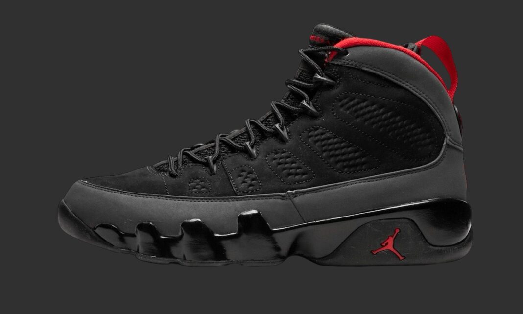 Air Jordan 9 Charcoal vs Air Jordan 9 Johnny Kilroy Comparison