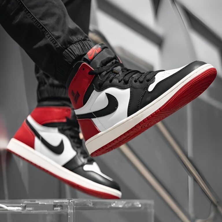 Air Jordan 1 High OG Black Toe Reimagined DZ5485-106