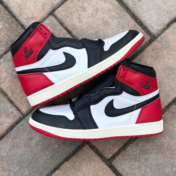 Air Jordan 1 High OG Black Toe Reimagined DZ5485-106