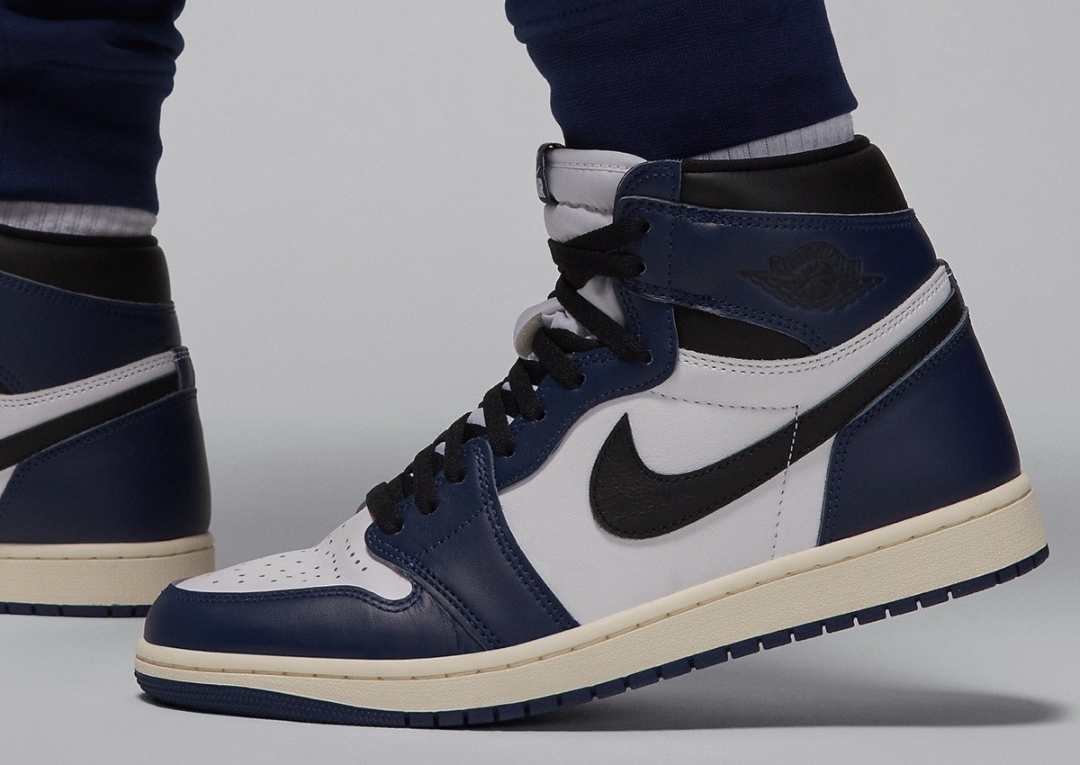 Air Jordan 1 High OG Midnight Navy DZ5485-401