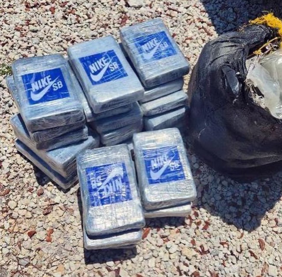 Florida Divers Find Million Dollar nike leather SB Cocaine Haul