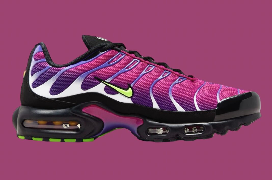 fireberry nike shoes