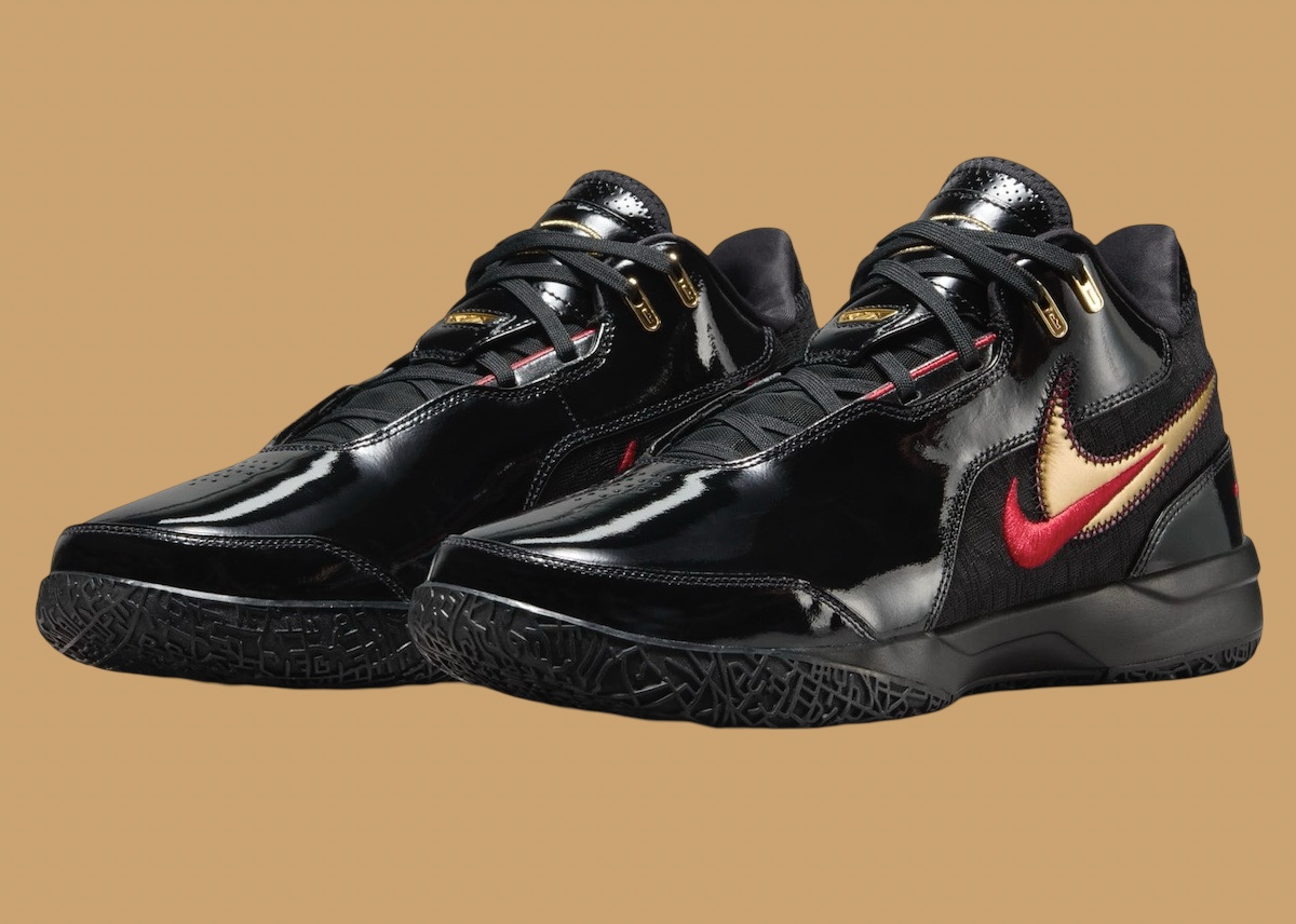 Nike lebron gold black best sale