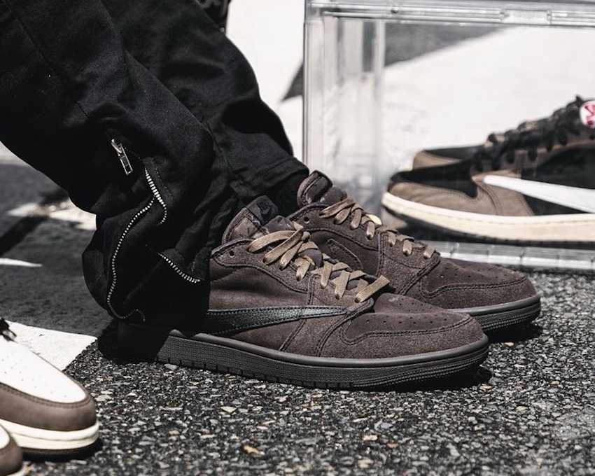 Travis Scott x Air Jordan 1 Low OG Velvet Brown DM7866-202