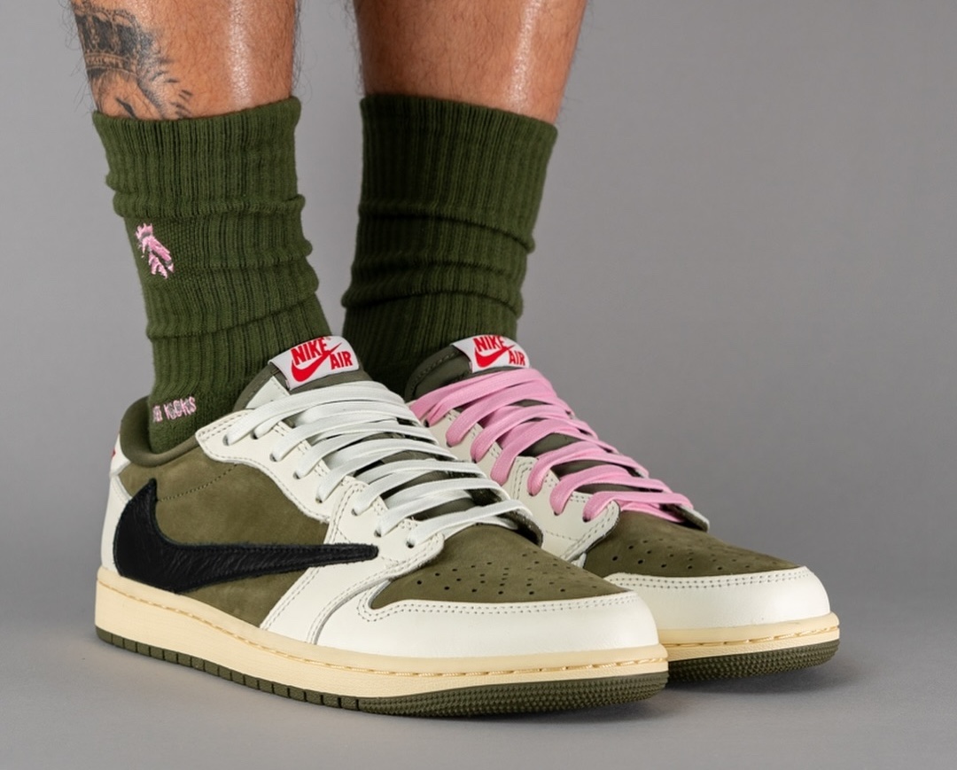 Travis Scott x Air Jordan 1 Low OG Medium Olive DM7866 200