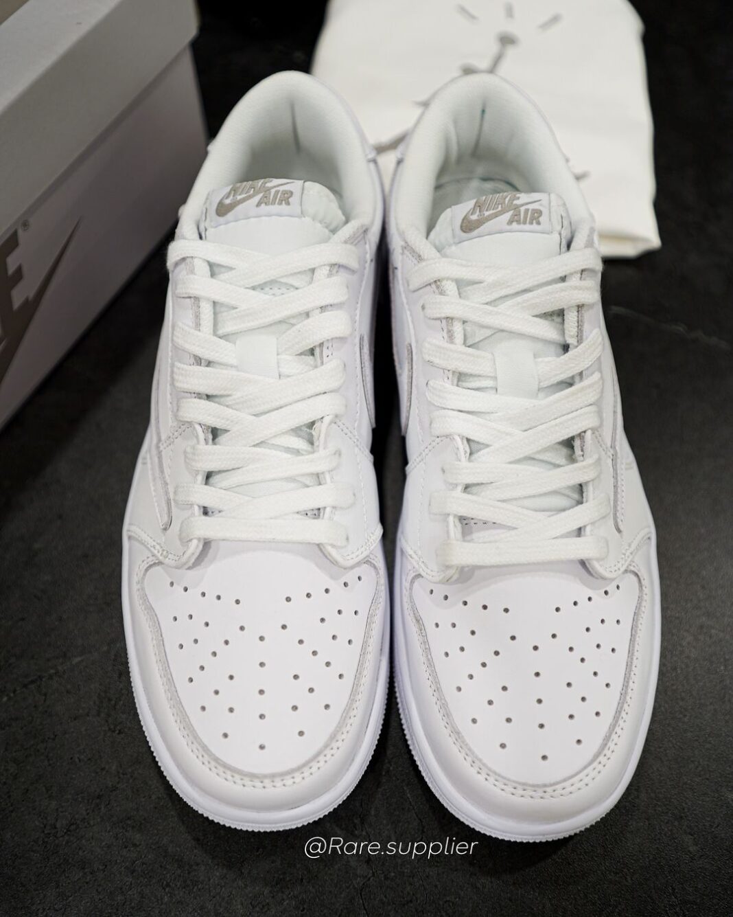 travis scott off white jordans