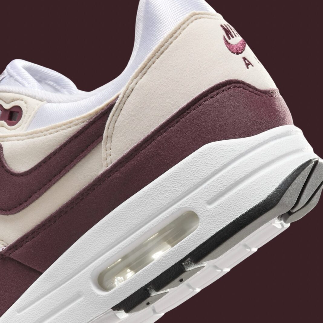 mens maroon nike air max