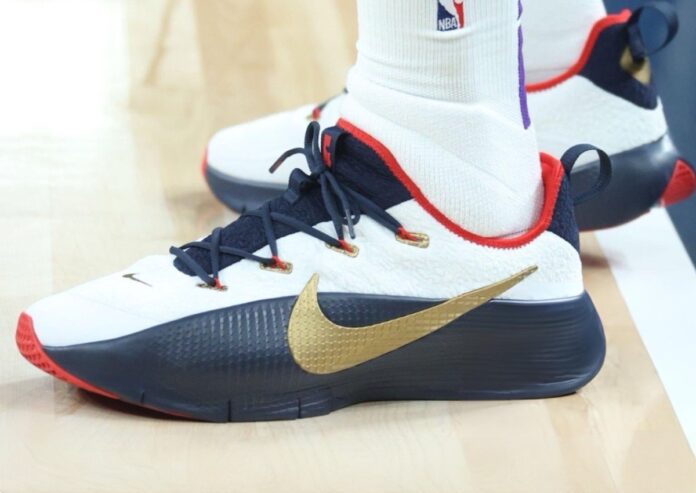 Lebron james shoes he wearing retailer tonight