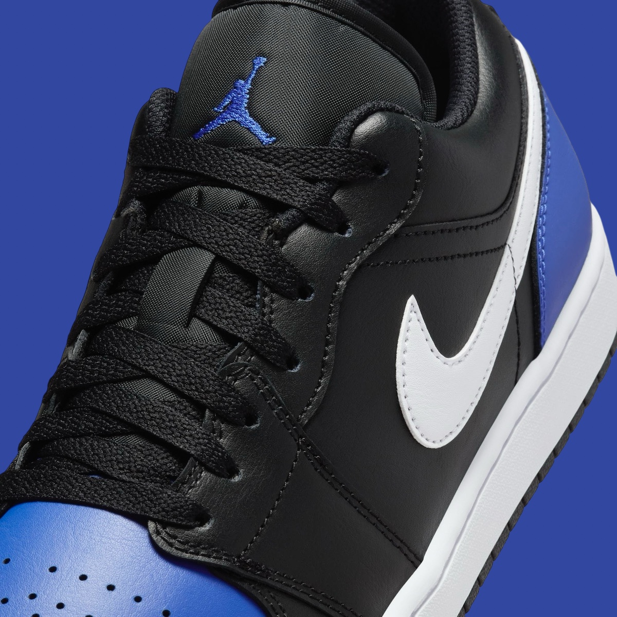 Black royal jordan 1 best sale