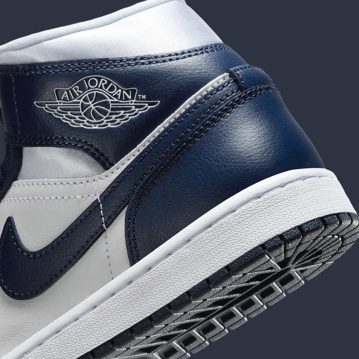 Air Jordan 1 Mid Football Grey Midnight Navy FZ8777 044