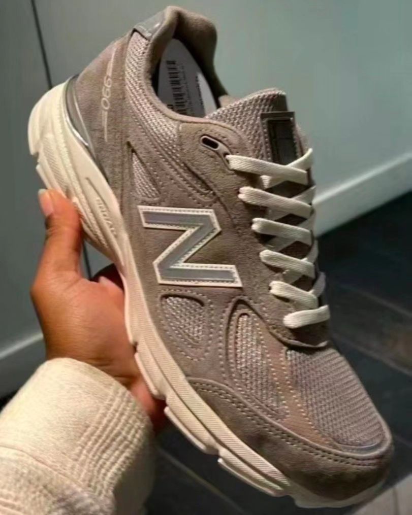 New balance hook and loop 990v4 best sale