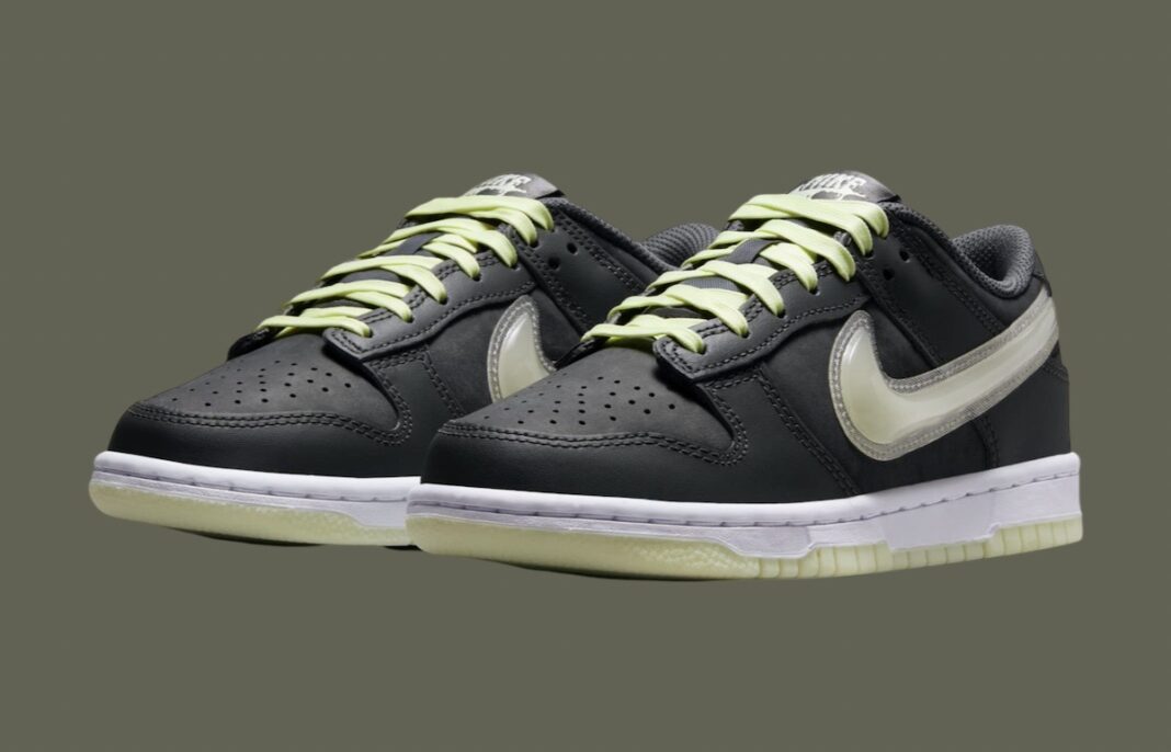 Nike Dunk Low GS Glow in the Dark HQ3569-068