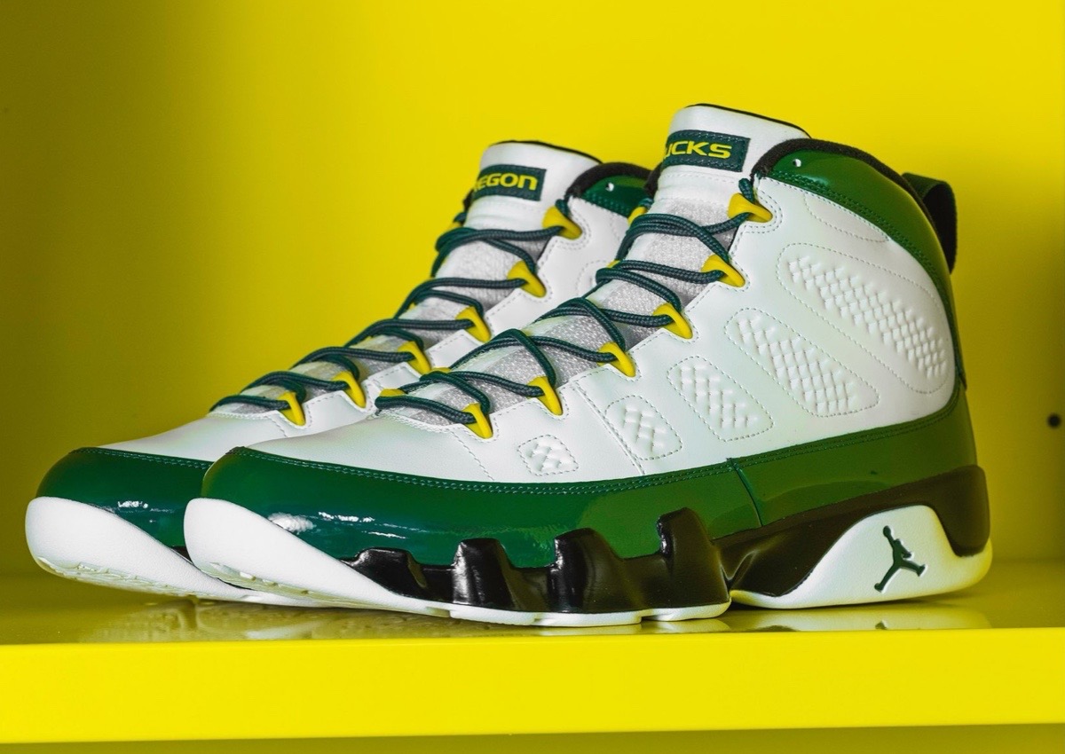Oregon Ducks Unveil Air Jordan 9 PE For March Madness 2025