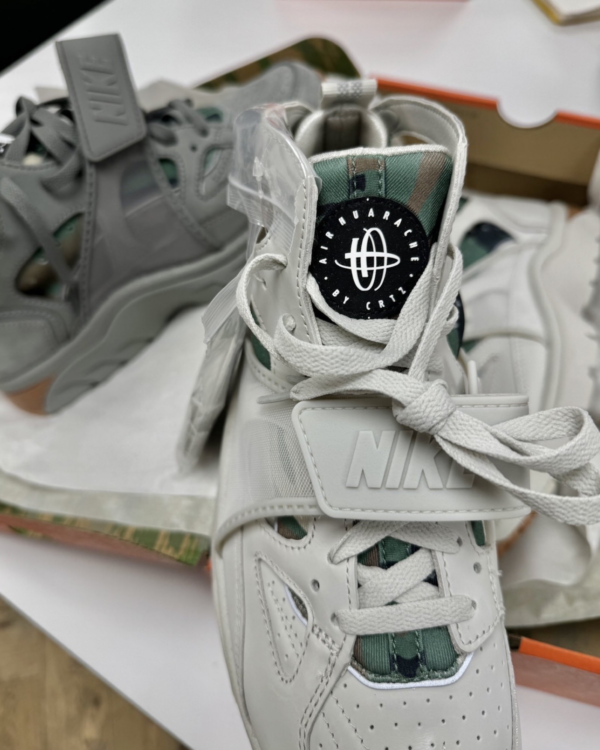 Corteiz x Nike Air Trainer Huarache Off White FQ8793 002