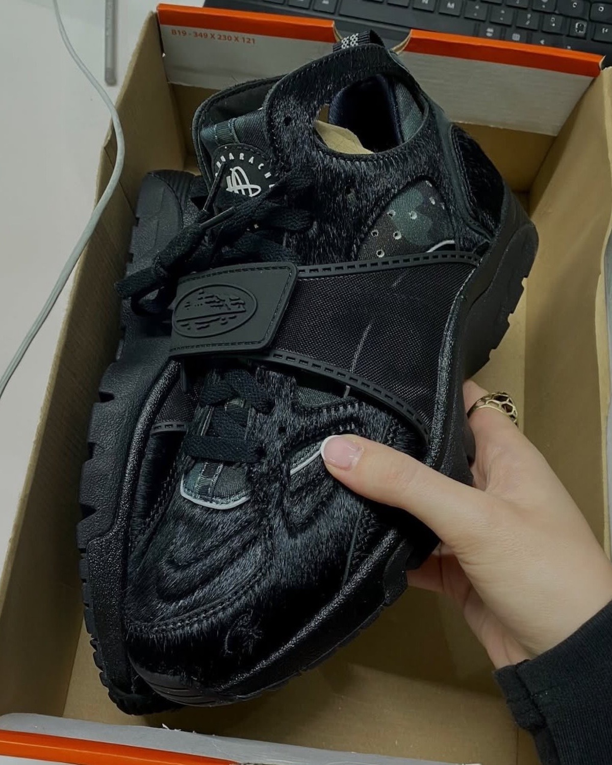 Corteiz x Nike Air Trainer Huarache Black Pony Hair FQ8793 003