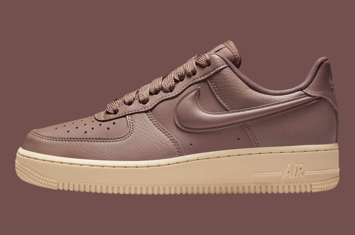 Nike Air Force 1 Low Mink Brown HF2014 200 1