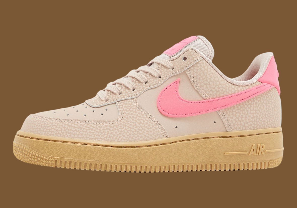 関税送料込♪NIKE/Air Force 1 '07 Prm W Beige & Pink Nike Air Force 1 Low WMNS Particle Beige / Hyper Pink - Mar