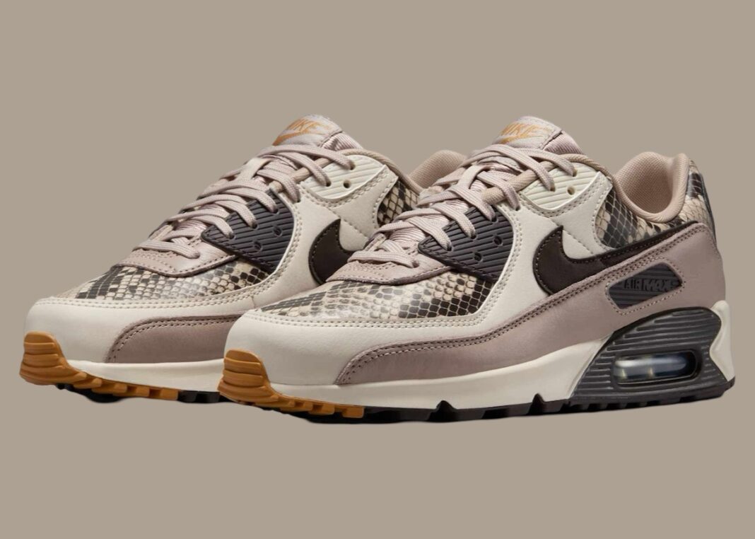 Nike Air Max 90 Snakeskin HF1212 200 1068x762