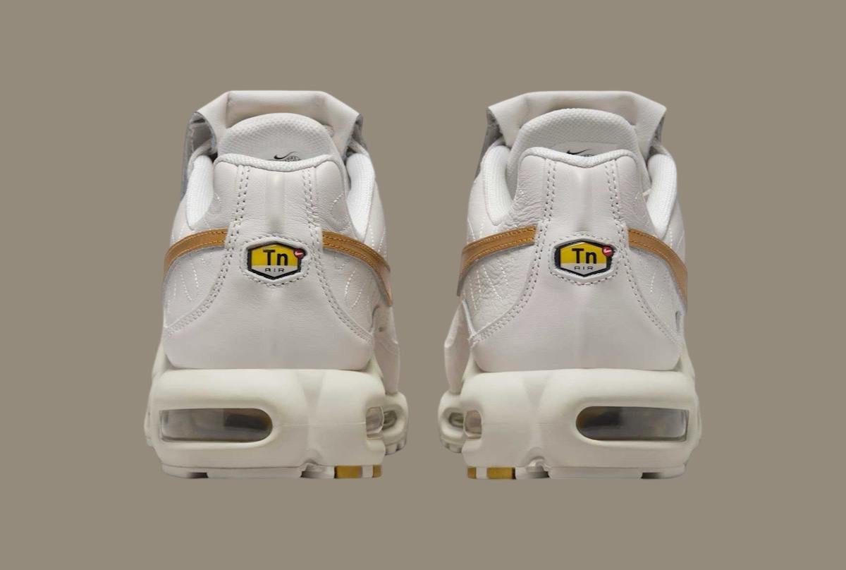 nike loss Air Max Plus Tiempo Phantom Metallic Gold HV2541 001 4