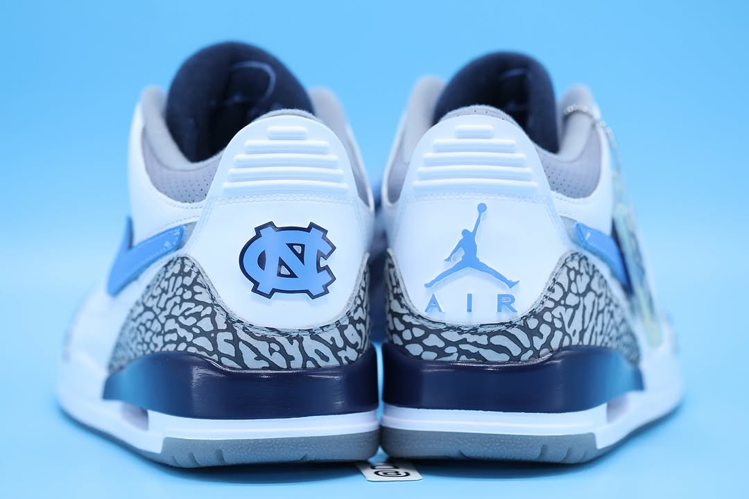 Air Jordan 3 Tinker UNC PE