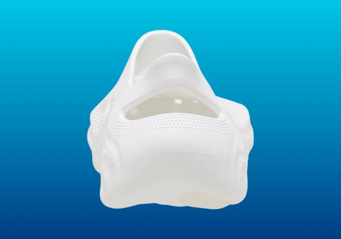 Dingyun Zhang Crocs Diffuser White 209552-100