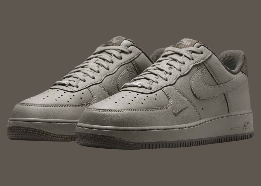 Nike Air Force 1 Low Light Army HM9483-300