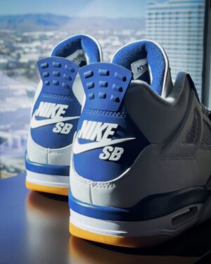 Nike SB x Air Jordan 4 Navy DR5415-100