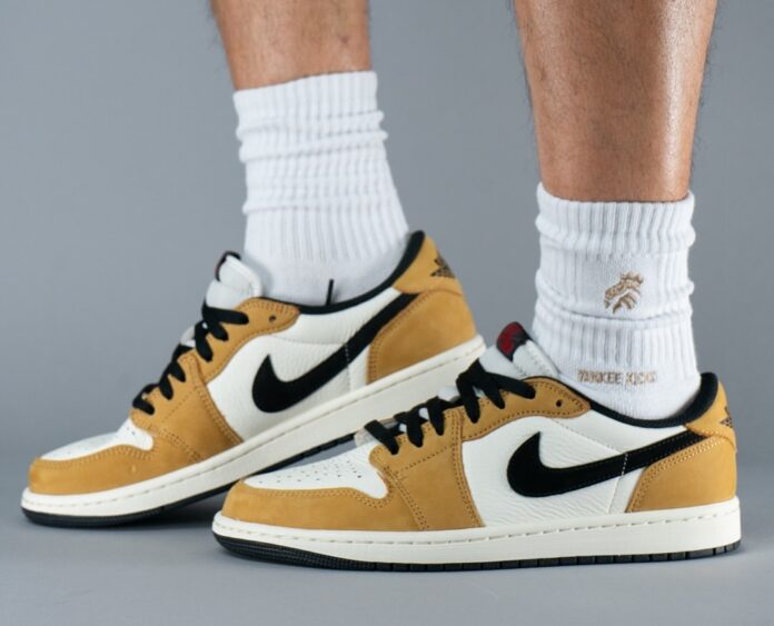 Air Jordan 1 Low OG Rookie of the Year CZ0790-107