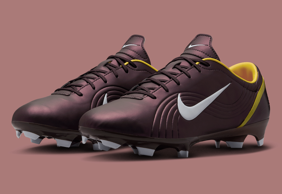 Nike Mercurial Vapor 1 Dark Cinder front view showcasing synthetic upper and lace design